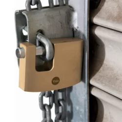 Cadenas rectangulaire Yale laiton 70 mm anse acier cémenté 3 clés