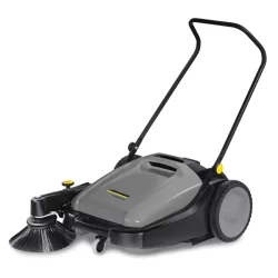 Balayeuse Karcher KM 70/20 C avec balai latéral largeur de travail 700 mm