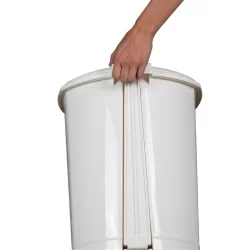 Poubelle plastique Prima avec pédale blanche 18 litres