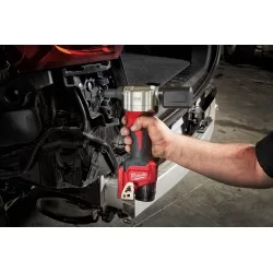 Riveteuse Milwaukee M12 BPRT-201X 1 Batterie 12v 2.0 Ah plus chargeurpour rivets 2.4 à 7.8