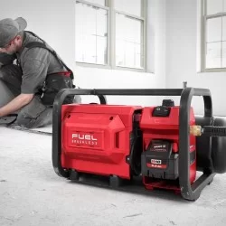 Compresseur de chantier Milwaukee M18FAC-0 7.6 litres