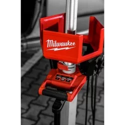 Projecteur trépied Milwaukee M18 HOSALC-0 (sans batterie ni chargeur)