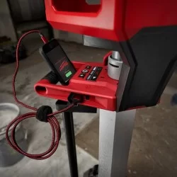 Projecteur trépied Milwaukee M18 HOSALC-0 (sans batterie ni chargeur)