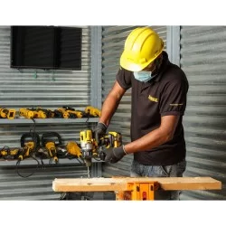 Perceuse-visseuse à percussion 18V Dewalt DCD996NT-XJ