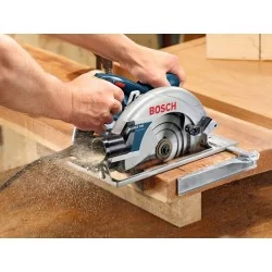 Scie circulaire Bosch GKS 190 Professional livrée en boîte carton