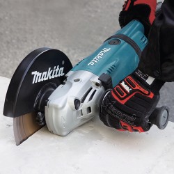 Meuleuse Makita GA9040SKD1 diamètre 230 mm 2600w