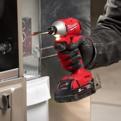 Visseuse à chocs Milwaukee M18 (vendu sans batterie ni chargeur)